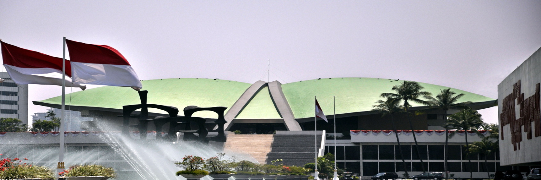 Monas